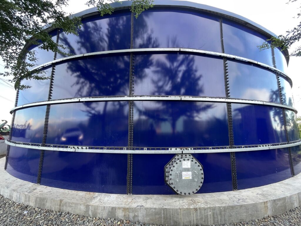 Polyur 8000 - Chemical Abrasion Resistant, Anti-Rust Marine Paint